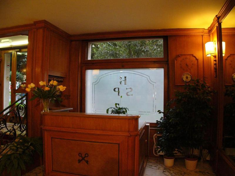 Hotel San Pietro Rome Bagian luar foto