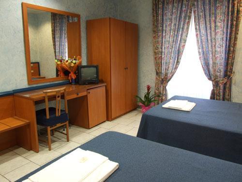 Hotel San Pietro Rome Bagian luar foto